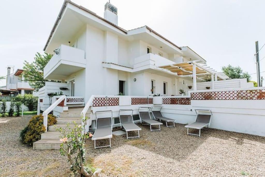 Laku Playa Villa Sant'Andrea  Bagian luar foto